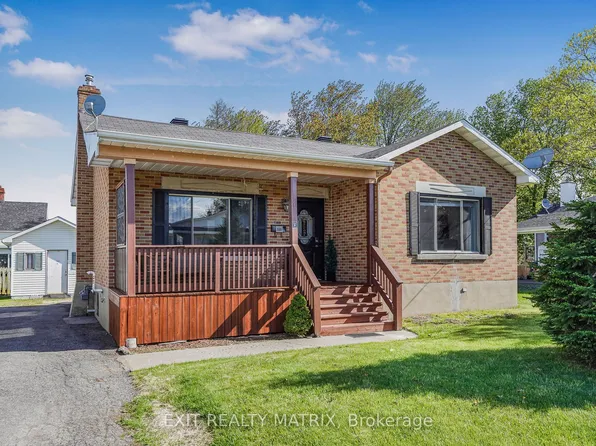 589 Lafleche St, Hawkesbury, ON K6A 1N3