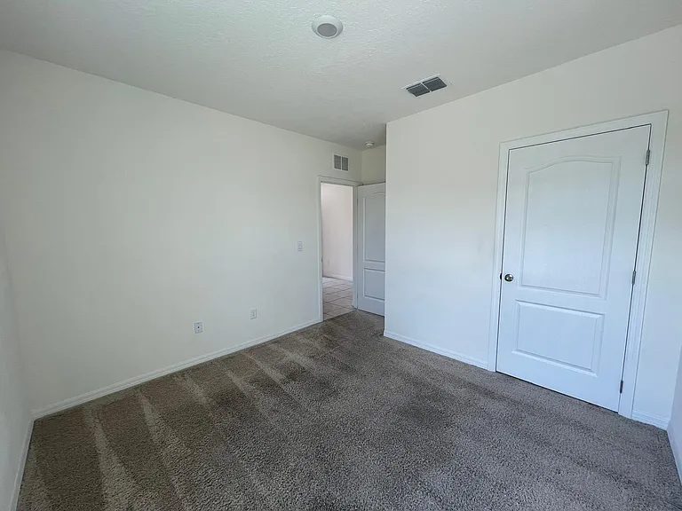 472 Lily Ln — Photo 13