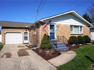 78 Princess Ln, Buffalo, NY 14224