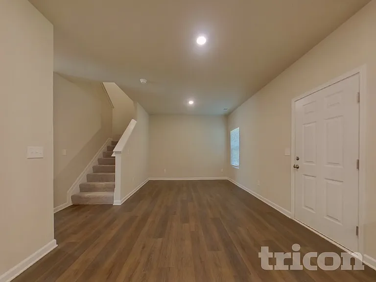 114 Highland Dr — Photo 5
