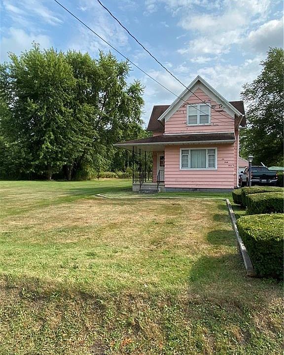 643 Clark St Conneaut Oh 44030 Mls 4218432 Zillow
