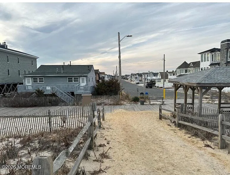 Building Photo - 2200 Oceanfront