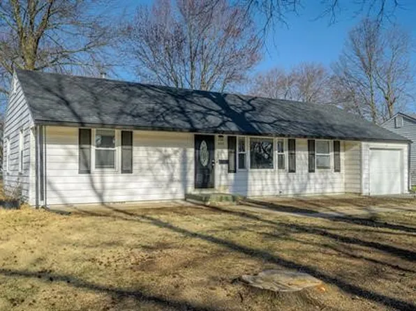 6508 N Harrison St, Gladstone, MO 64118
