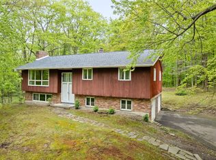 140 Noyes Rd, Vestal, NY 13850