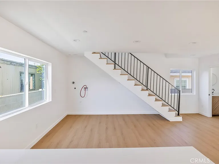 10905 Dalerose #C — Photo 17