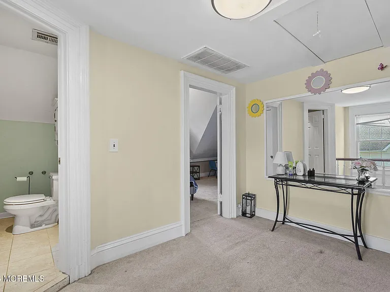 103 Main St #UPSTAIRS — Photo 21