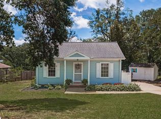 32 Circleview Dr, Taylors, SC 29687