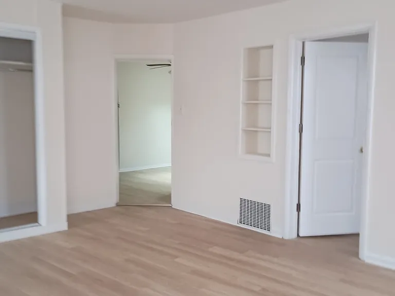 512 N White Horse Pike #5 — Photo 10