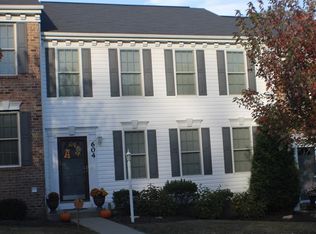 604 Hunting Creek Rd, Canonsburg, PA 15317