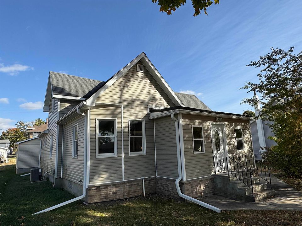 1st image of 608 4th St
