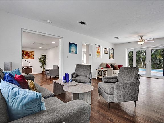 4th image of 41 NE 26th Drive