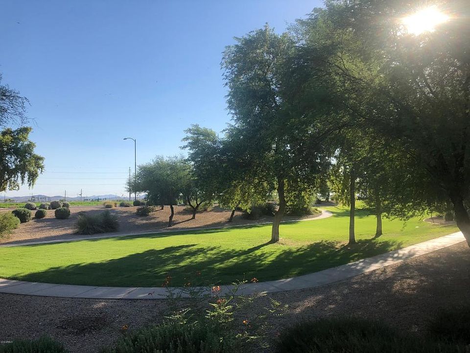2nd image of 16246 W Larkspur Dr