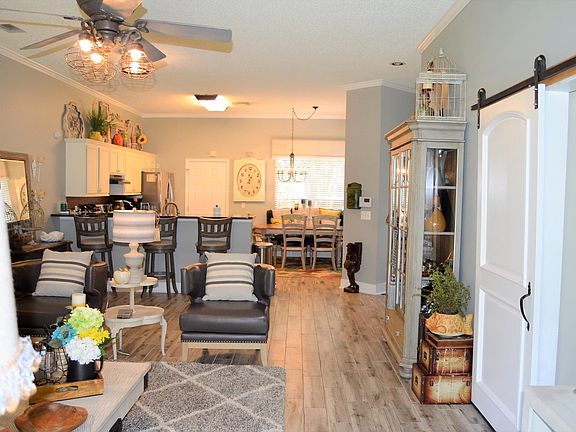 2nd image of 12765 Avalon Cove Dr N