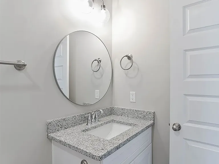 1073 Burrow Cir — Photo 10
