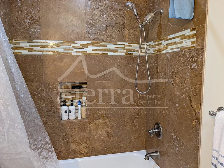 37 Dearborn Pl #80 — Photo 9