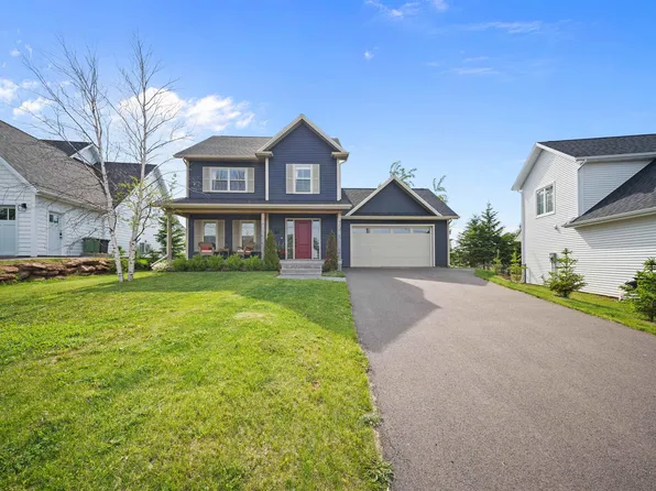 35 Acadian Ave, Summerside, PE C1N 6T9