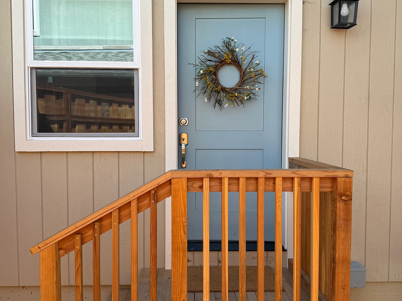 1006A Charlson Way — Photo 2