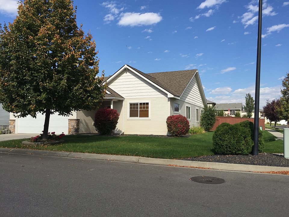 2nd image of 320 Olokani St