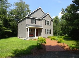 233 Dudley Rd, Townsend, MA 01474