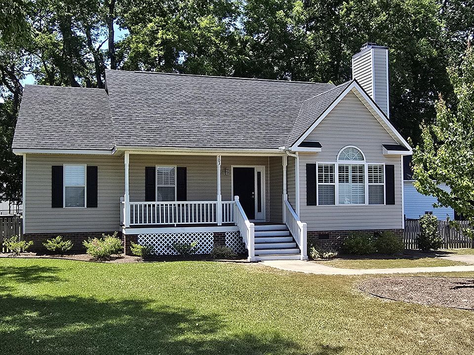 1st image of 703 W Country Club Drive