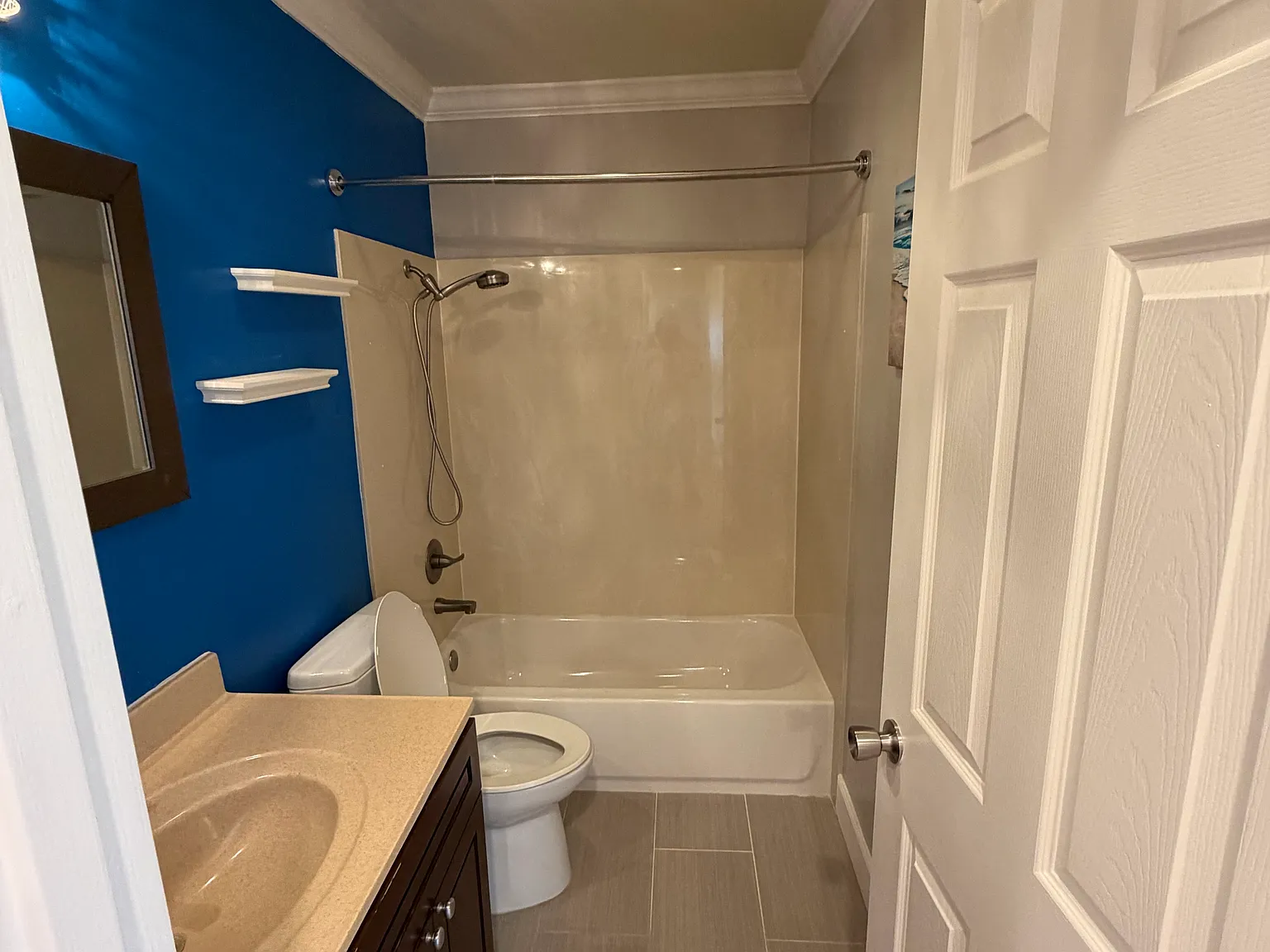 3 bed, 1388 sqft, $4,200 — Photo 4