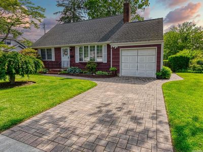 140 Volta Street, Copiague, NY, 11726