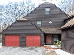 29 Stacey Cir, Windham, NH 03087