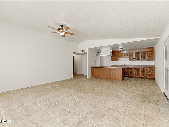 3rd image of 4043 E Eugie Avenue