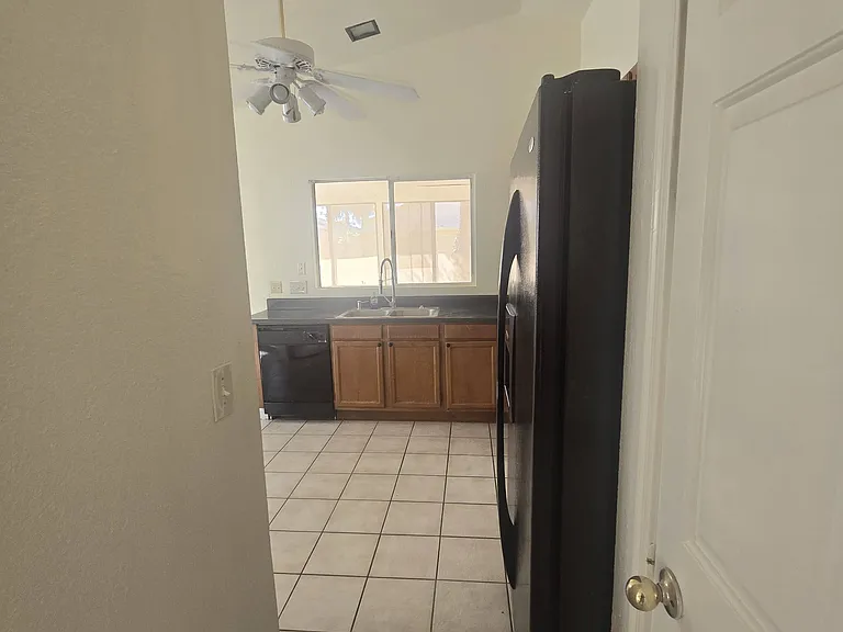 4049 W Camino Del Rio — Photo 21