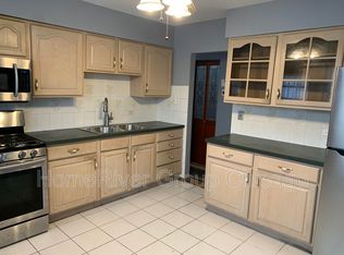 16919 Elm Dr, Hazel Crest, IL 60429