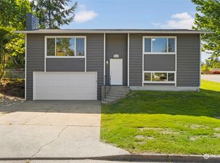 3609 Cedargrove St, Bremerton, WA 98310