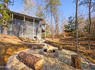 634 Magic Kingdom Ln, Sevierville, TN 37876
