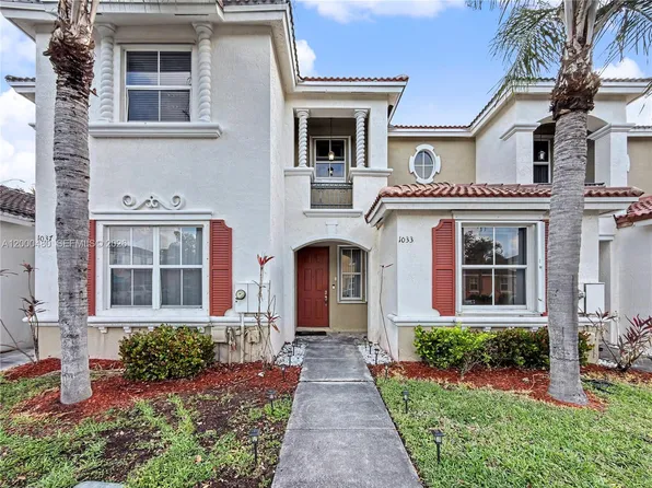 1033 NE 42nd Pl, Homestead, FL 33033