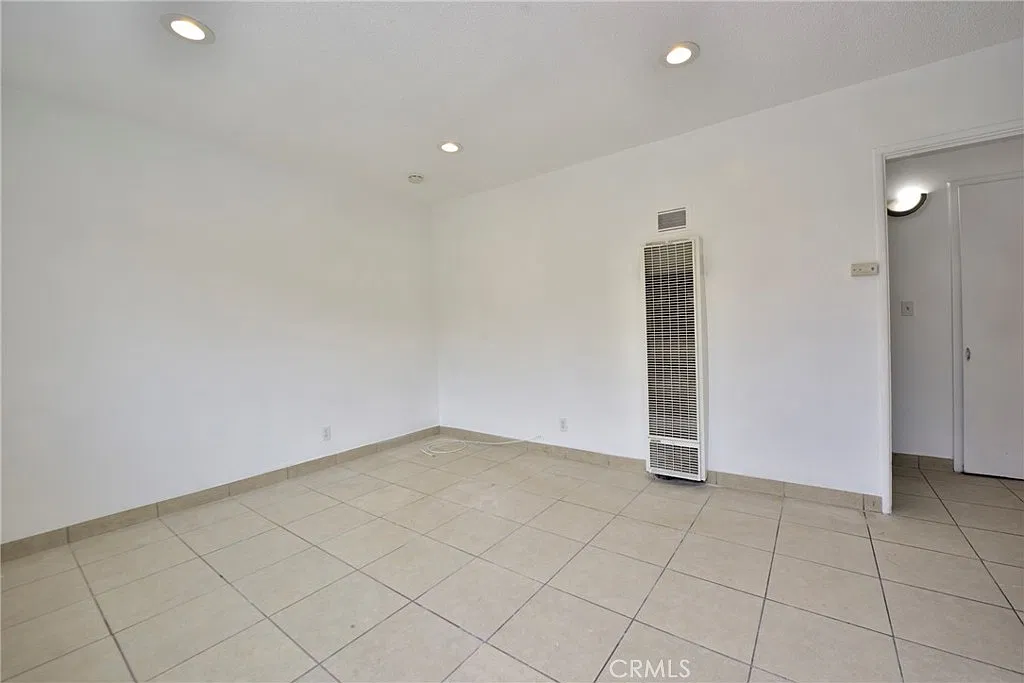 1 bed, 520 sqft, $1,800 — Photo 3