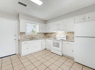 514 N 8th St #5, Rogers, AR 72756