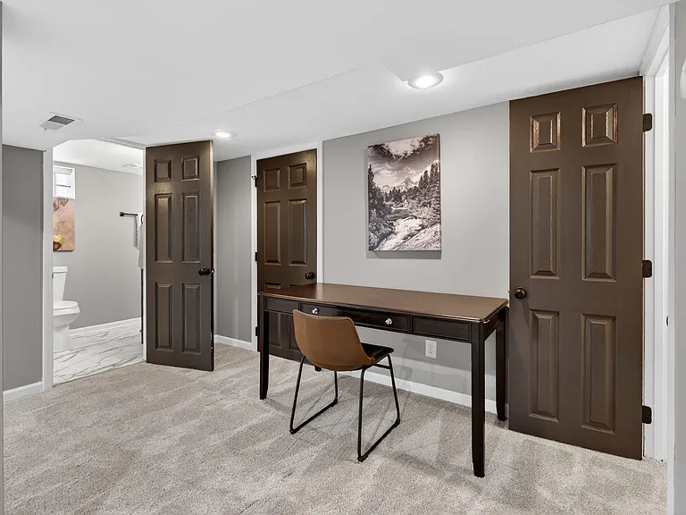 8821 Kendale Dr — Photo 29