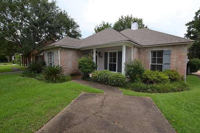 1st image of 38250 Susan Ct