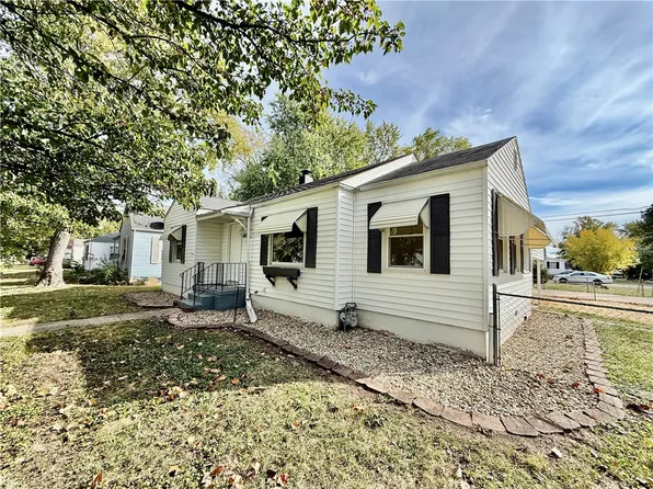 1451 W Marietta St, Decatur, IL 62522