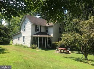 295 Hollow Horn Rd, Pipersville, PA 18947