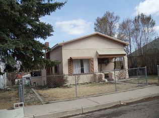 917 S 6th St, Raton, NM 87740