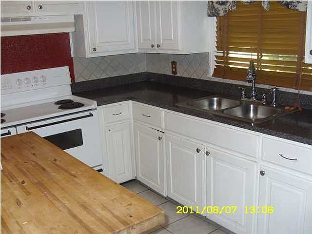 2nd image of 3301 Firetower Rd