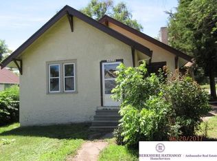 4029 Binney St, Omaha, NE 68111