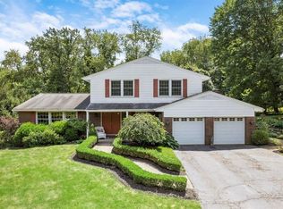 211 Cornwall Dr, Pittsburgh, PA