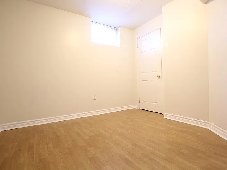2422 Clover St #3 — Photo 9