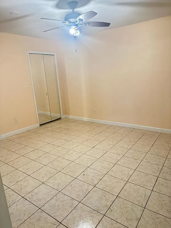 1 bed, 1.0 bath, 1617 sqft, $1,200 — Photo 3