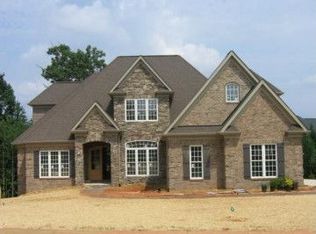 4131 1st Street Pl NW, Hickory, NC 28601
