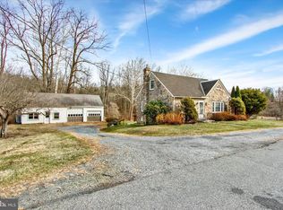 317 Oley Furnace Rd, Fleetwood, PA 19522