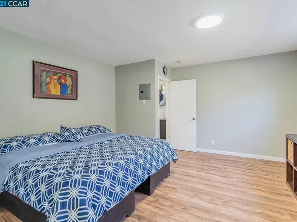 947 4th Ave, Pinole, CA 94564