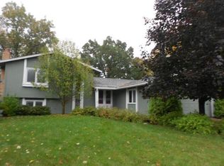 17240 W 66th Street Cir, Eden Prairie, MN 55346