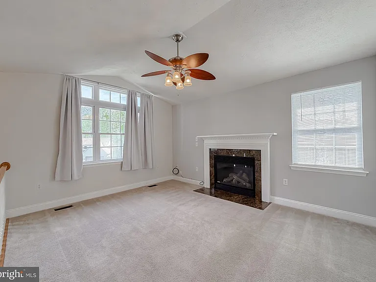 46231 Sylvan Ct — Photo 6